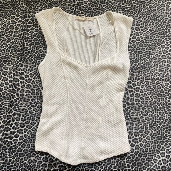 Free People We The Free Boss Baby Ribbed Sweater Tank Optic White M NWT - Picture 7 of 9
